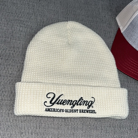 NEW Yuengling set - Picture 2 of 7